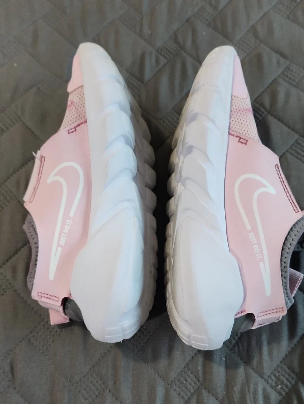 Nike Kids Pink Hook-and-Loop Slip-On Sneakers Size 12C